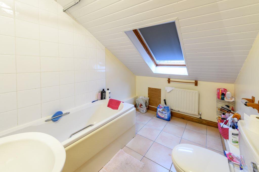 37 Buston Terrace19