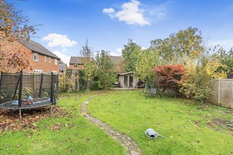 5 bedroom detached house for sale, Aylesbury,  HP21,  Buckinghamshire,  HP21