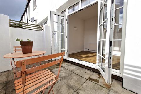 2 bedroom terraced house for sale, Olde Place Mews, The Green, Brighton, East Sussex, BN2