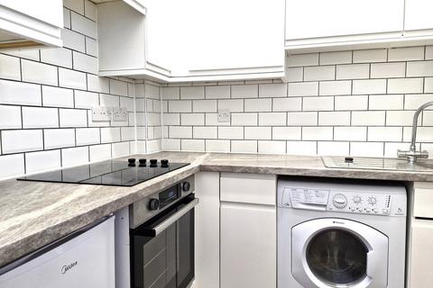 2 bedroom terraced house for sale, Olde Place Mews, The Green, Brighton, East Sussex, BN2