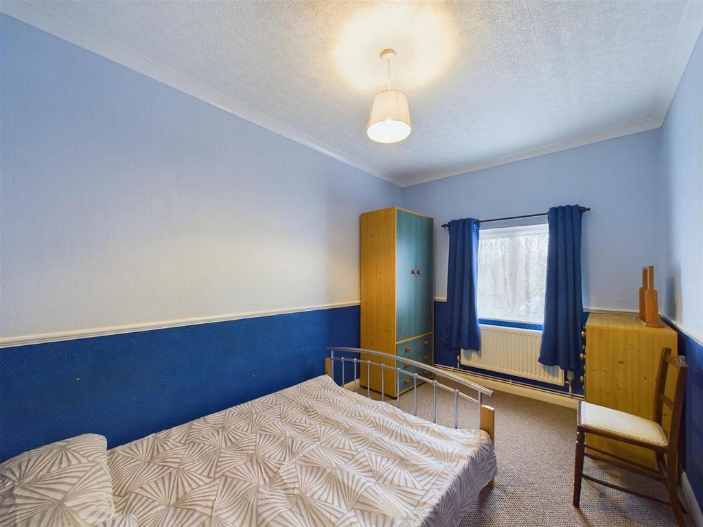 Bedroom: