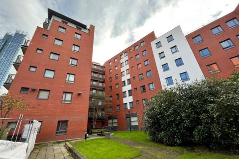 2 bedroom flat to rent, City Gate IIl, 5 Blantyre Street, Castlefield