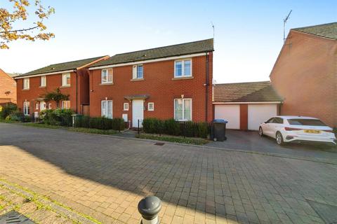 4 bedroom link detached house for sale, Oulton Road, Rugby CV21