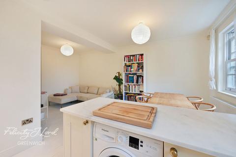 2 bedroom flat for sale, Blackheath Road, London, SE10 8DA