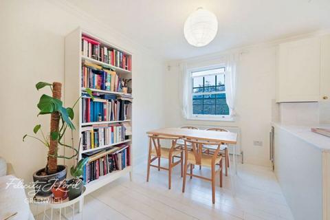 2 bedroom flat for sale, Blackheath Road, London, SE10 8DA