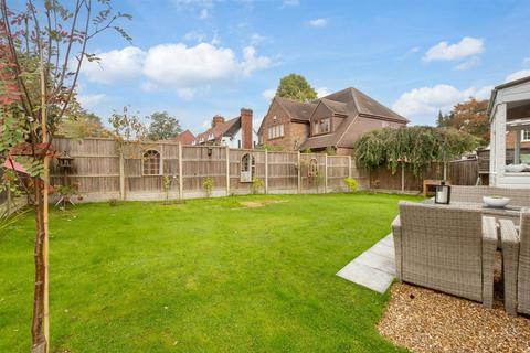 3 bedroom detached house for sale, Cheshunt Close, Meopham, Kent