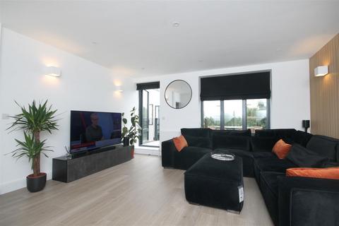 1 bedroom apartment for sale, OPUS COURT, KINGSTON ROAD, LEATHERHEAD, KT22