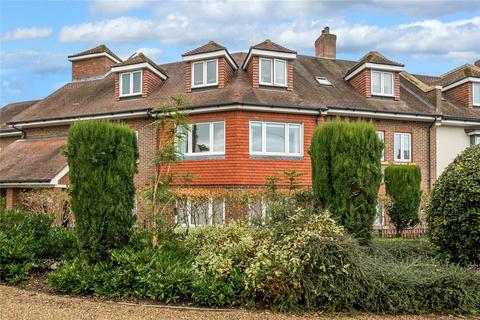 2 bedroom flat for sale, Portsmouth Road, Cobham, KT11