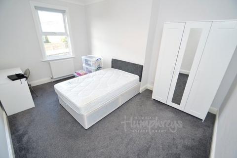 2 bedroom flat to rent, Kilmacar House, Nevilles Cross