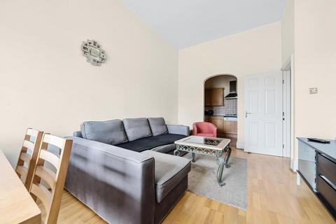 2 bedroom flat for sale, Princess Park Manor,  London,  N11