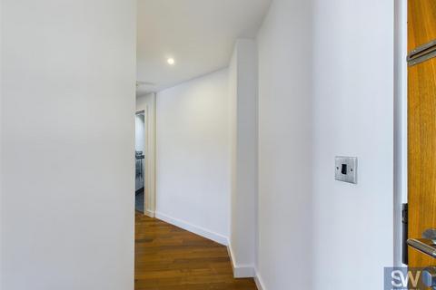 2 bedroom apartment to rent, The Skyline, St. Peters Street, Leeds