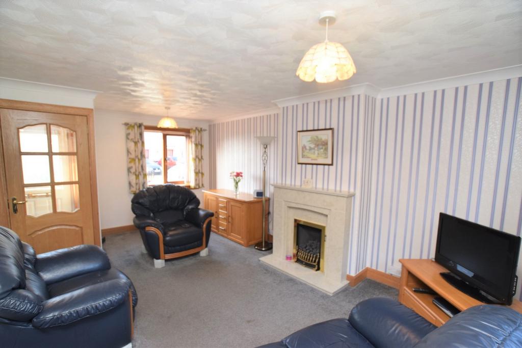 127 Wallamhill Road, Locharbriggs, Dumfries, DG1 1