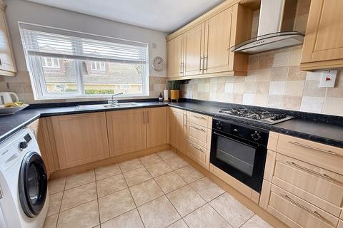 2 bedroom flat for sale, Ferndown