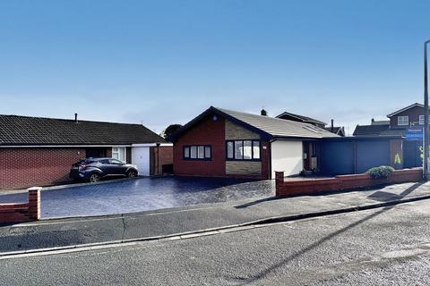 4 bedroom detached bungalow for sale, Ashington Drive, Bury BL8