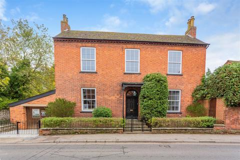 4 bedroom detached house for sale, High Street, Newent GL18