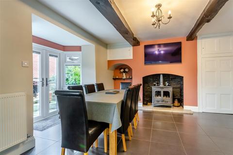 4 bedroom detached house for sale, High Street, Newent GL18