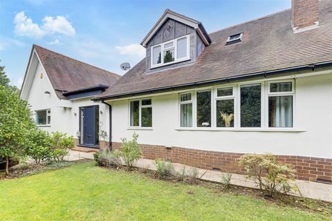 4 bedroom detached house for sale, Yew Close, Off Private Road, Mapperley Park NG5