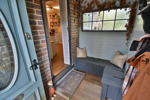 2 bedroom detached house for sale, Haddons Drive, Three Legged Cross, Wimborne, BH21