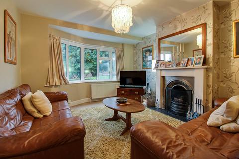 32 Caburn Crescent, Lewes, BN7 1NR