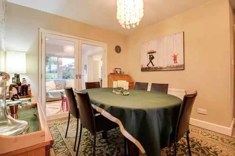 32 Caburn Crescent, Lewes, BN7 1NR