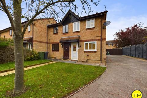 2 bedroom semi-detached house to rent, Caldbeck Close, Cambrisgeshire PE4