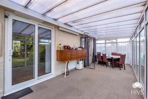 41 Albert Road, Corfe Mullen, Wimborne, BH21 3QD