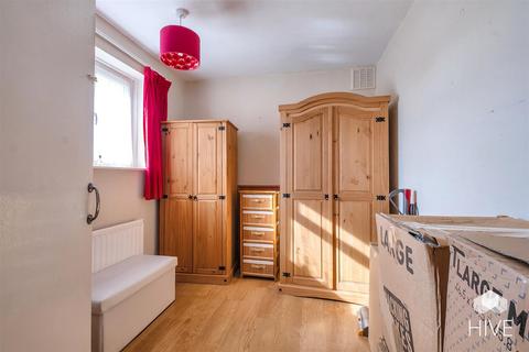 41 Albert Road, Corfe Mullen, Wimborne, BH21 3QD
