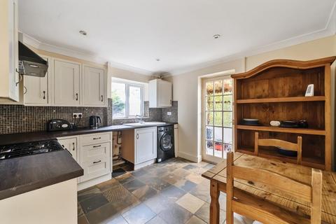 12 Broadley Green, Windlesham, GU20 6AL