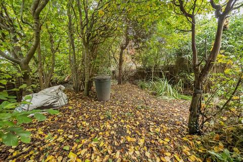 12 Broadley Green, Windlesham, GU20 6AL