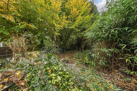 12 Broadley Green, Windlesham, GU20 6AL