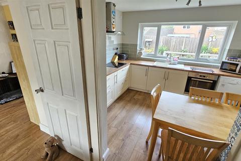 8 Ash Close, Bingham, Nottingham, NG13 8GJ