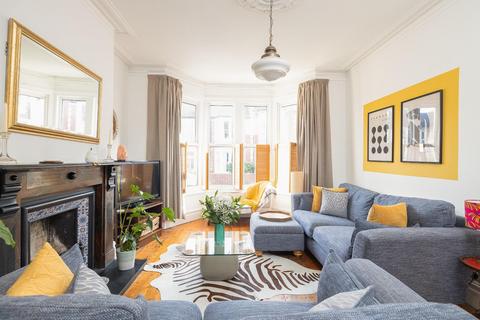 68 Leighton Road, Southville, Bristol, BS3 1NU