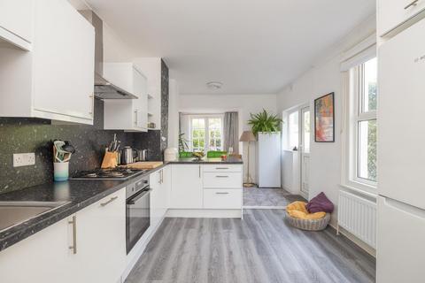 68 Leighton Road, Southville, Bristol, BS3 1NU