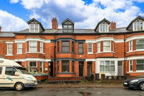 4 bedroom terraced house for sale, Daneshill Road, Leicester LE3