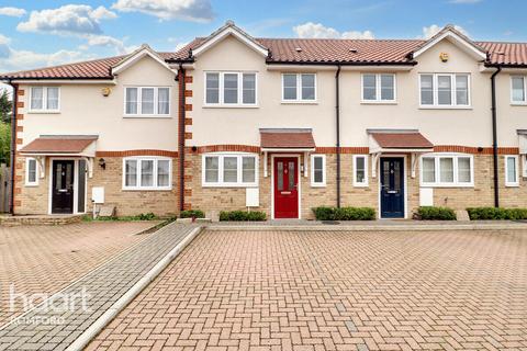 2 bedroom terraced house for sale, Wyses Mews, Romford, RM1 2EW