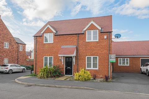 3 bedroom detached house for sale - Braeburn Way, Cranfield, Bedford