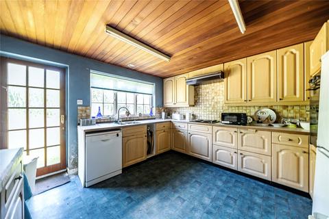Maymond Clandon Road, West Clandon, Guildford, GU4 7TL