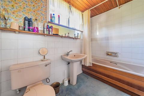 Maymond Clandon Road, West Clandon, Guildford, GU4 7TL