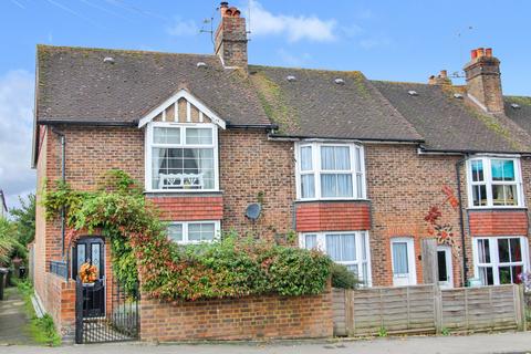 3 bedroom end of terrace house for sale, Station Road, Tenterden TN30