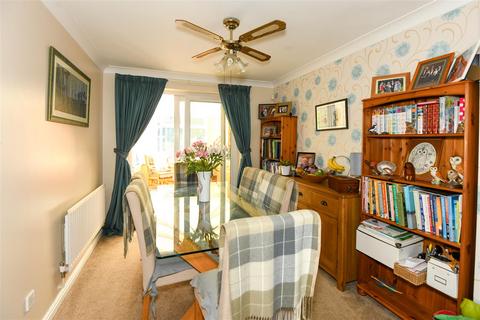 84 Lambrok Road, Trowbridge, BA14 9HD