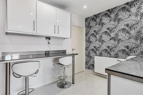 22 Boothmead, Chippenham, SN14 0HU