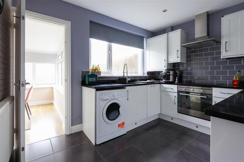 34 Colcot Road, Barry, CF62 8HN