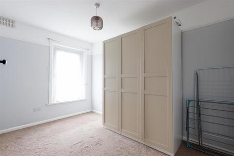 34 Colcot Road, Barry, CF62 8HN
