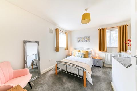 8 Princess Road, Croydon, CR0 2QY