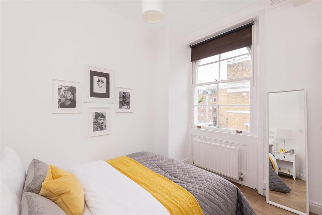 Flat 2, 24 Nevern Place Lo 15.jpg