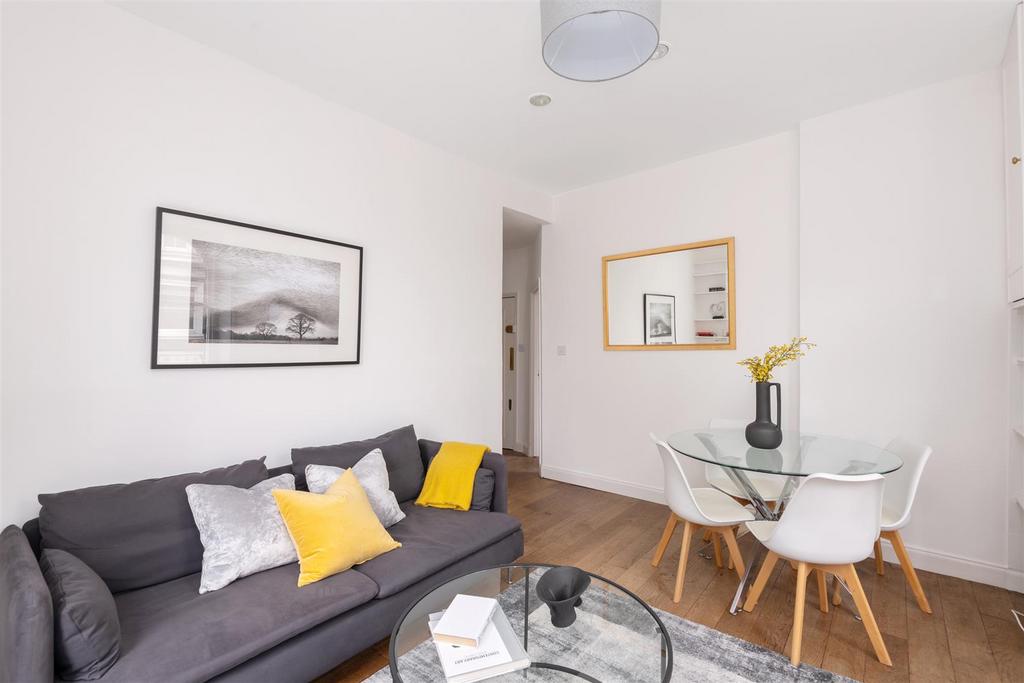 Flat 2, 24 Nevern Place Lo 6.jpg