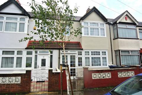 5 bedroom terraced house for sale, Trinity Road, Southall UB1