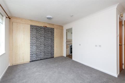 Studio to rent, Whimbrel Close, Sittingbourne, Kent, ME10