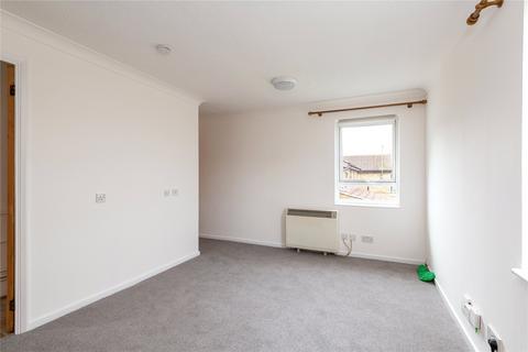 Studio to rent, Whimbrel Close, Sittingbourne, Kent, ME10