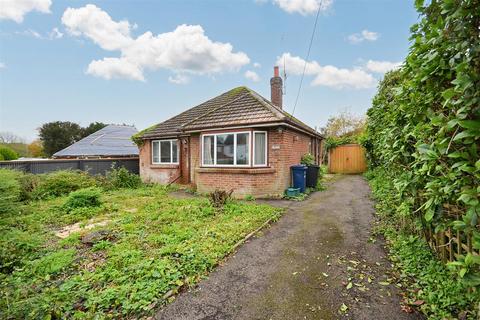 2 bedroom detached bungalow for sale, Common Mead Avenue, Gillingham